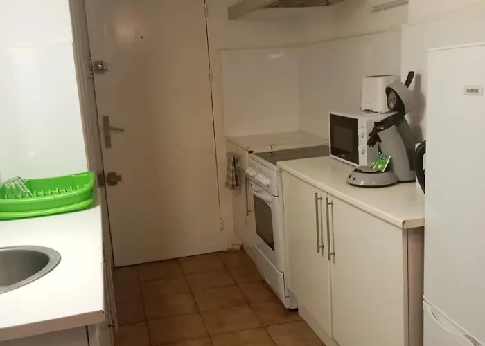 Апартаменты Bord De Port Commerces A Pieds